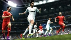 Pro Evolution Soccer 2013 Screenshots