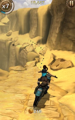 Скриншот к игре Lara Croft: Relic Run