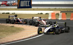 Race On Screenshots