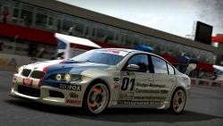 Superstars V8: Next Challenge Screenshots