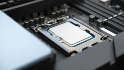  Intel has found the cause of its top gaming chip's failure and is releasing a fix.