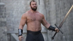  Hafthor Bjornsson, Game of Thrones star and former World's Strongest Man, has lifted 996 lbs of SSDs and 283 Petabytes worth about $32 million in what is the most expensive deadlift ever.