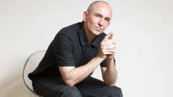  Peter Molyneux uses the 'land sales' from his failed blockchain project to fund his new project